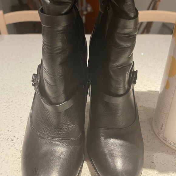 BCBG black high heel leather boots worn once size 8. - Picture 2 of 4